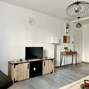 appartement-lumineux-et-traversant.midi-pyreneeshotels.com/